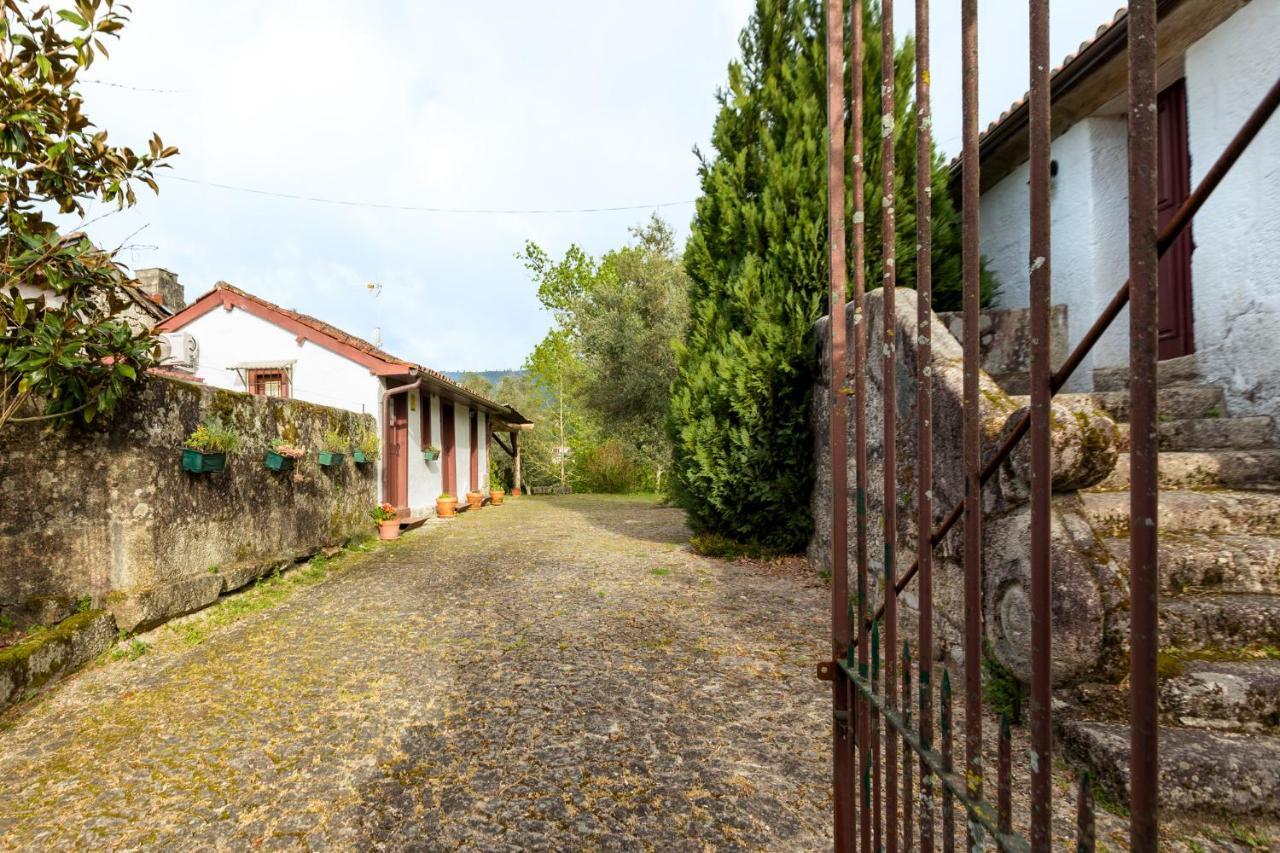 Гостьовий будинок Casa Lavoura Em Requeixo Селоріку-де-Башту Екстер'єр фото